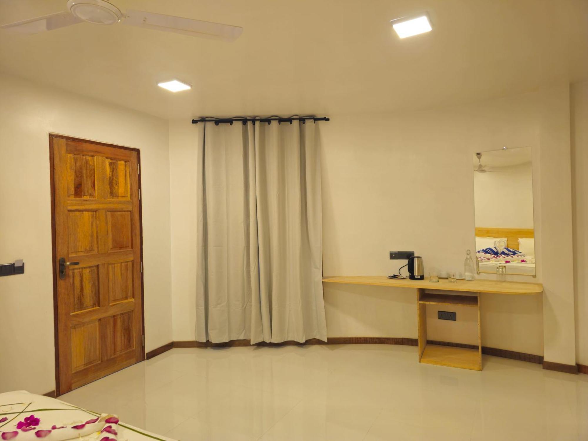 Sunset Beach View Dhangethi Exterior foto